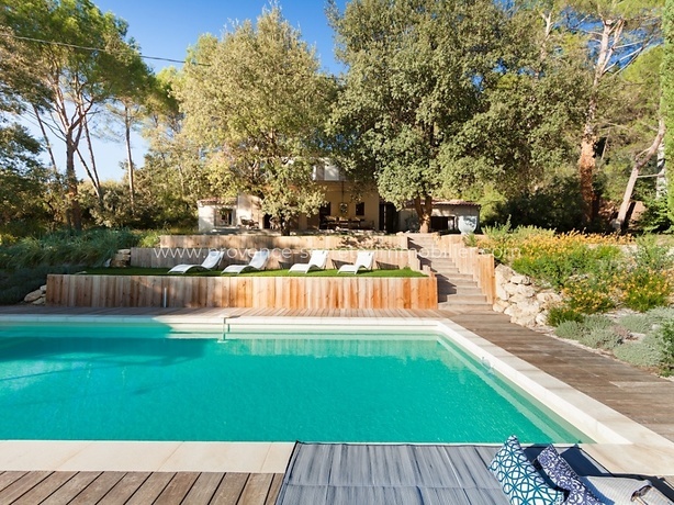 Rental house in Provence for 8/10 people with swimming pool